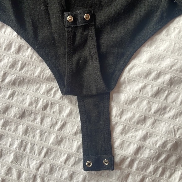 Off the shoulder folded bodysuit - Picture 6 of 6